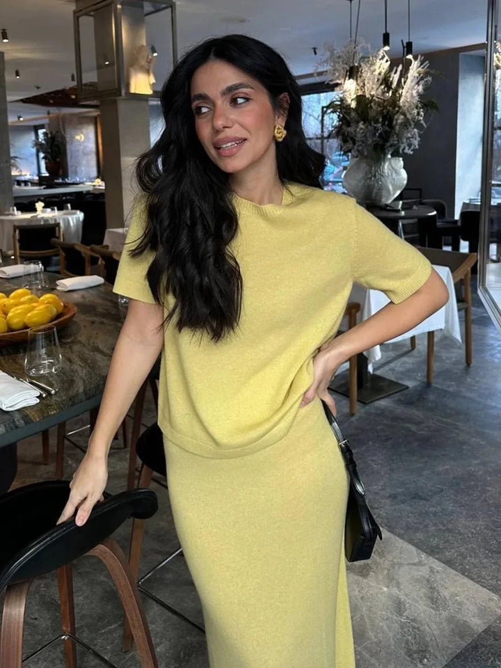 Wolfeel Summer New Soft Knit Set Women's Short Sleeve Pullover Top Skirt Solid Color Elegant Minimalist Two Piece Set