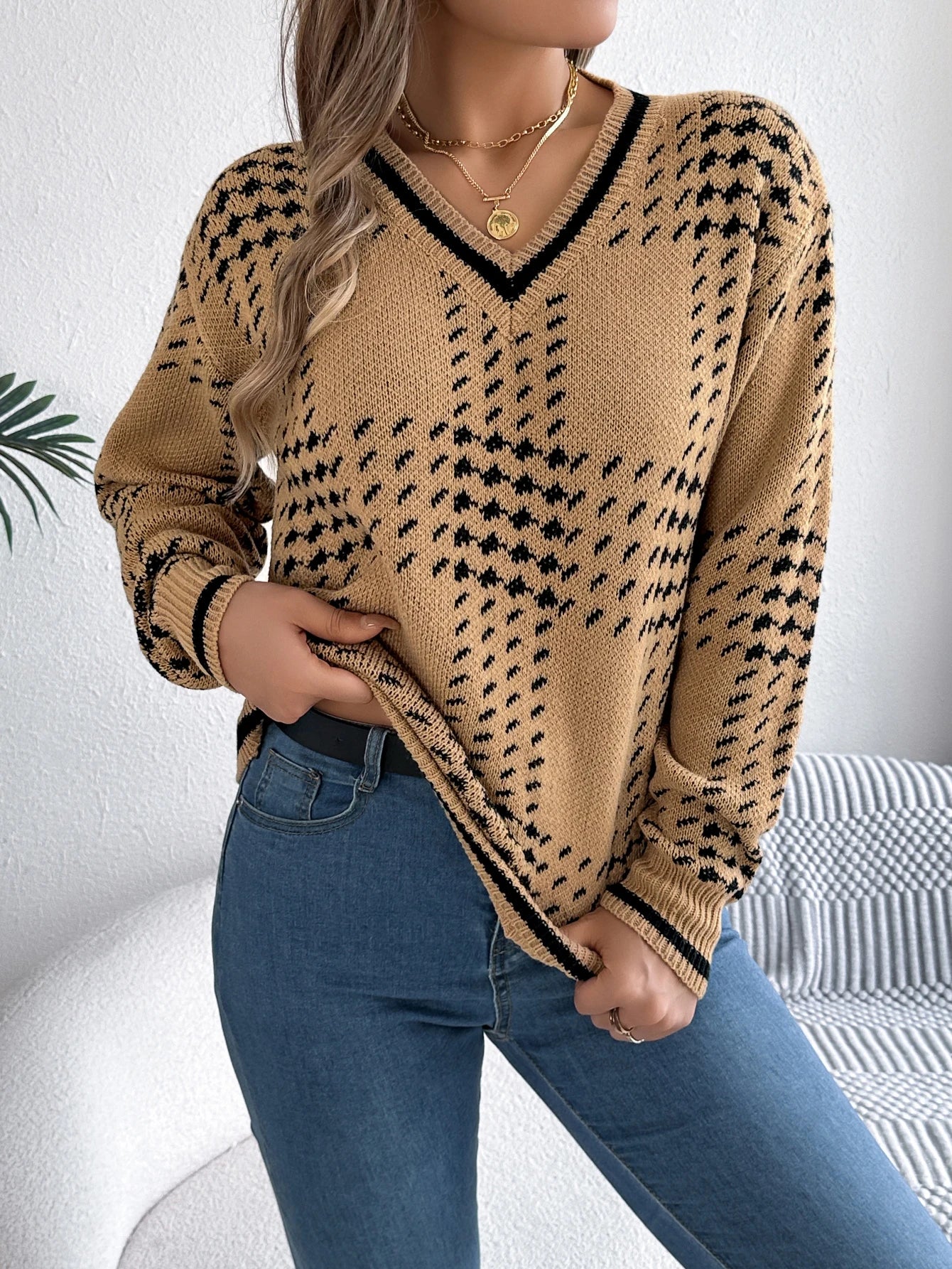 Women's V Neck Color Block Girds Striped Sweaters for Autumn Winter Casual V Neck Lantern Long Sleeve Knitted Pullover Warm Tops