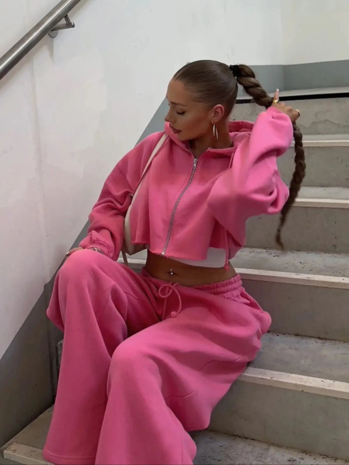 Women Hooded Zip-up Cropped Sweatshirt and Long Pants 2 Piece Sets Autumn Casual Hoodies Sweatpants Suit Tracksuits