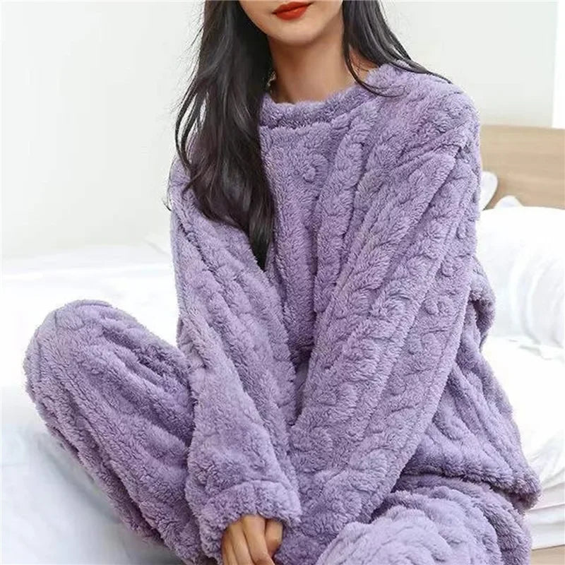 Soft Coral Velvet Jacquard Warm Pajama Set for Women Cozy Loungewear Outerwear for Winter Christmas Valentine's Day Gift ﻿