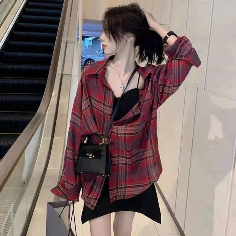 New Red Black Checkered Long Sleeve Sunscreen Shirt for Women's Spring and Autumn, Loose and Lightweight Shirt Top Outer
