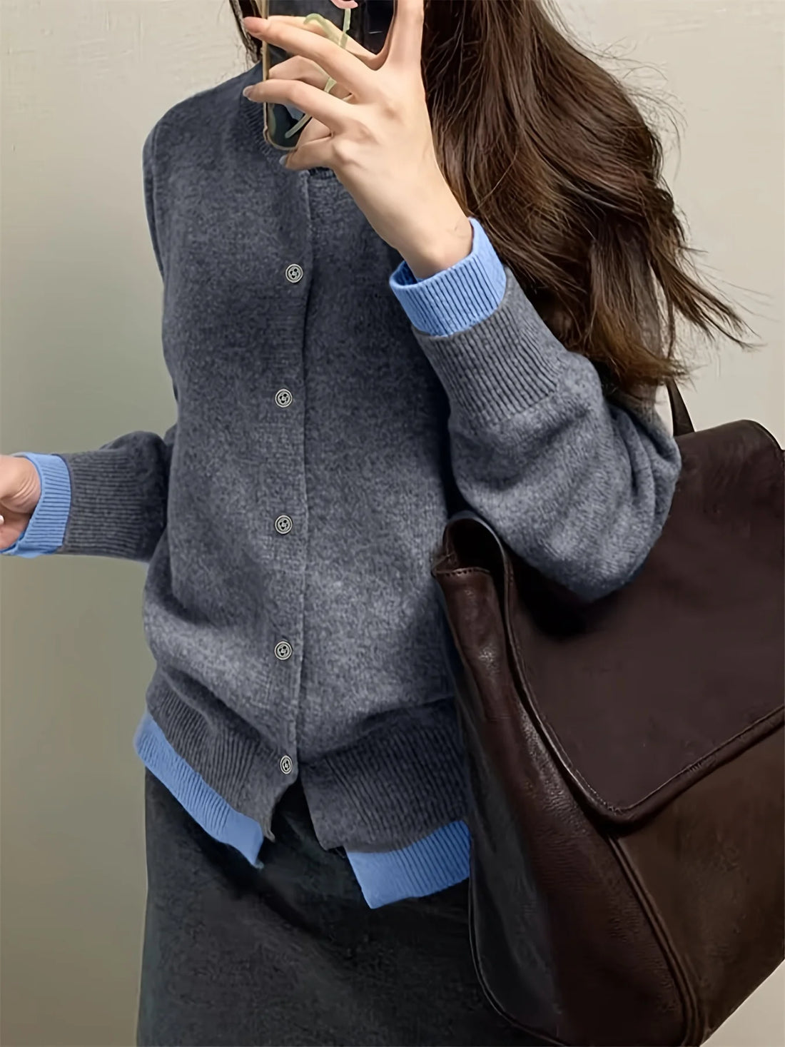 Autumn and Winter New Fashion Woman Sweater Gray Soft Knitted Sweater Top Casual and Versatile Button-up Cardigan Jacket