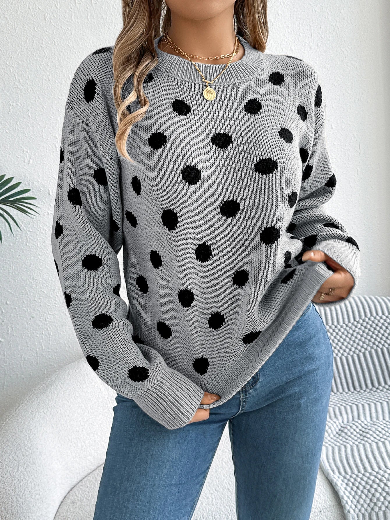 Autumn Winter Fashion Polka Dot Pattern Knitted Sweaters Women Casual Round Neck Lantern Long Sleeve Pullover
