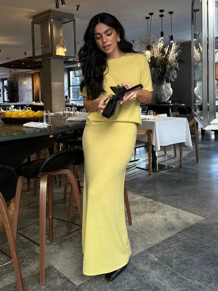 Wolfeel Summer New Soft Knit Set Women's Short Sleeve Pullover Top Skirt Solid Color Elegant Minimalist Two Piece Set