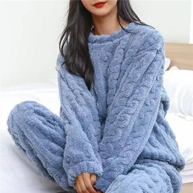 Soft Coral Velvet Jacquard Warm Pajama Set for Women Cozy Loungewear Outerwear for Winter Christmas Valentine's Day Gift ﻿