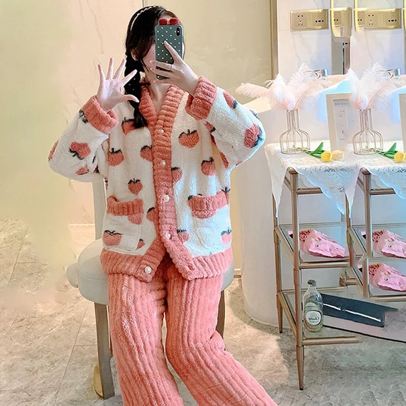 Padded and Thickened Warm Flannel Women Pajamas Loungewear Winter Peach Sleepwear Homewear Coral Velvet Two-Piece Set Nightwear