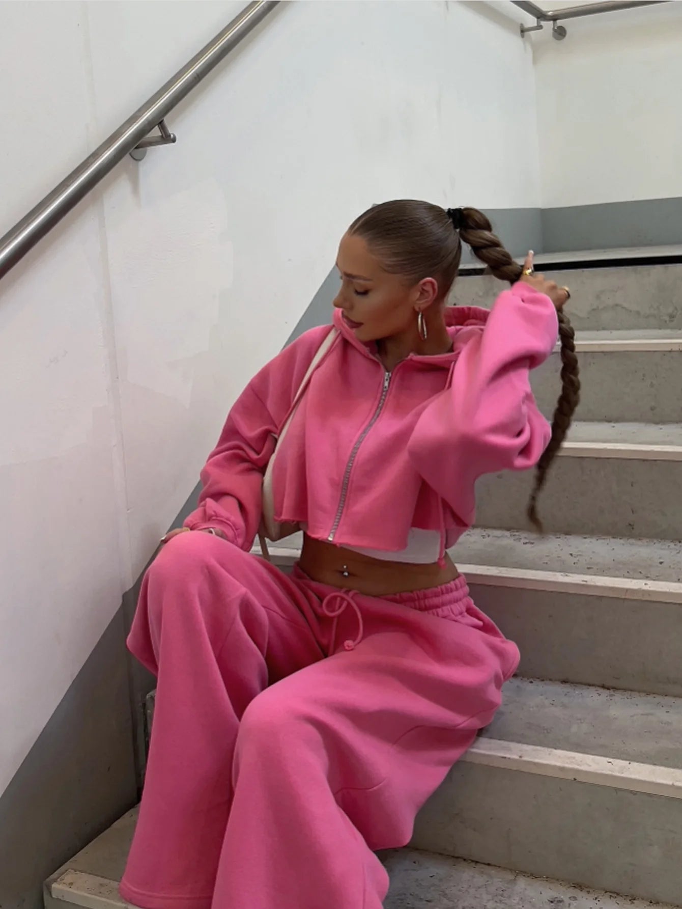 Women Hooded Zip-up Cropped Sweatshirt and Long Pants 2 Piece Sets Autumn Casual Hoodies Sweatpants Suit Tracksuits